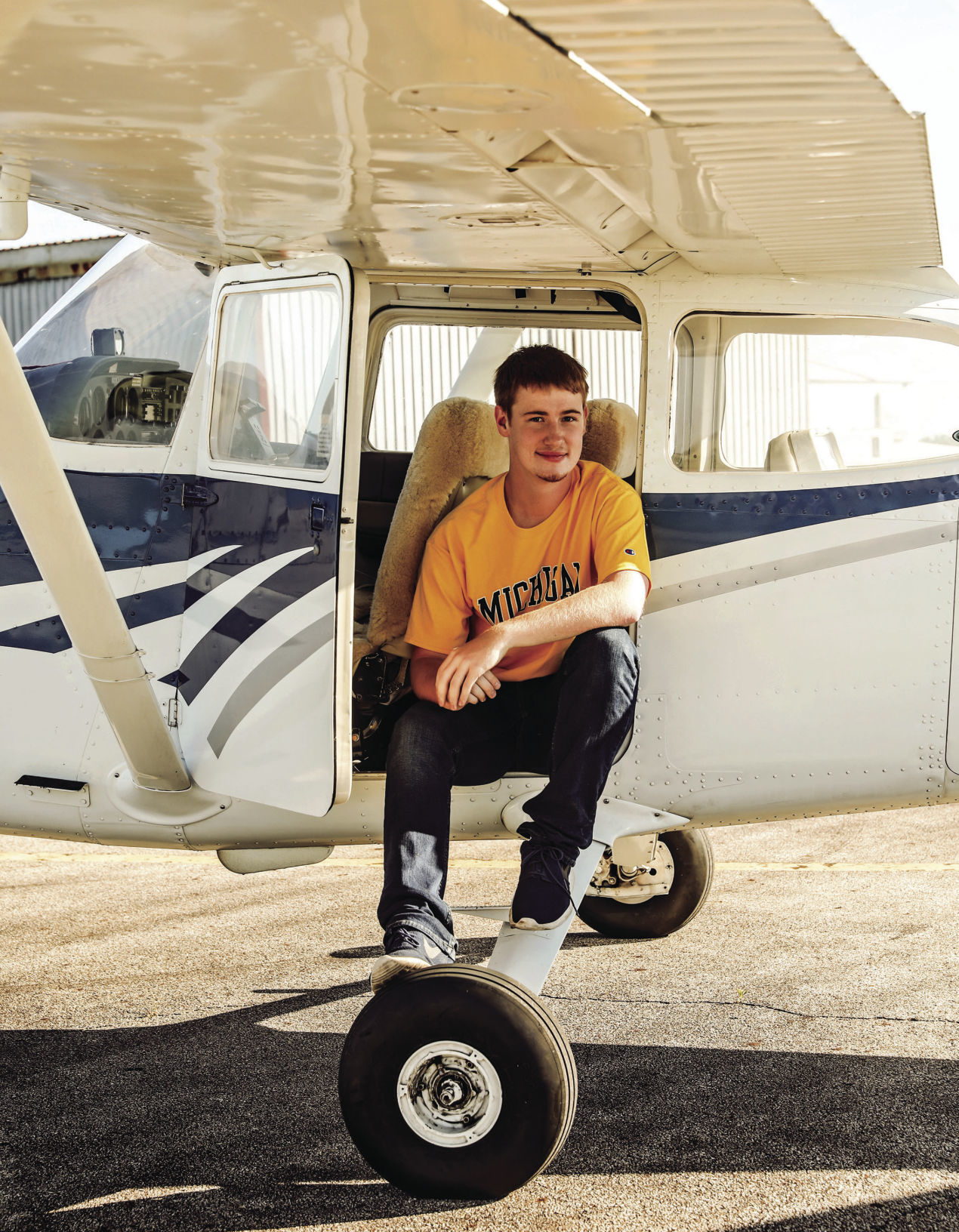 QB AaronM plane.jpg